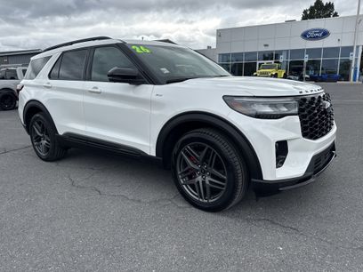 Used 2026 Ford Explorer ST-Line w/ ST-Line Street Pack