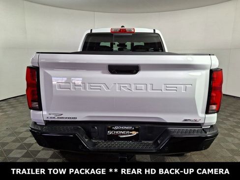Used 2024 Chevrolet Colorado ZR2 w/ Technology Package image 4