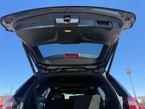 Used 2017 Ford Explorer Sport w/ Equipment Group 401A image 40