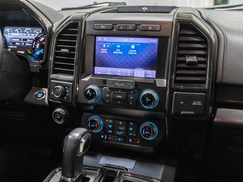 Used 2020 Ford F150 Lariat w/ Equipment Group 502A Luxury AWD/4WD image 39