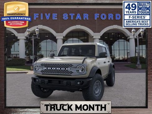 New 2025 Ford Bronco Badlands image 3