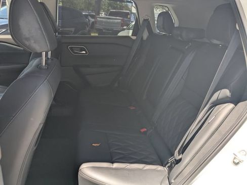 Used 2023 Nissan Rogue Platinum w/ Platinum Premium Package FWD image 10