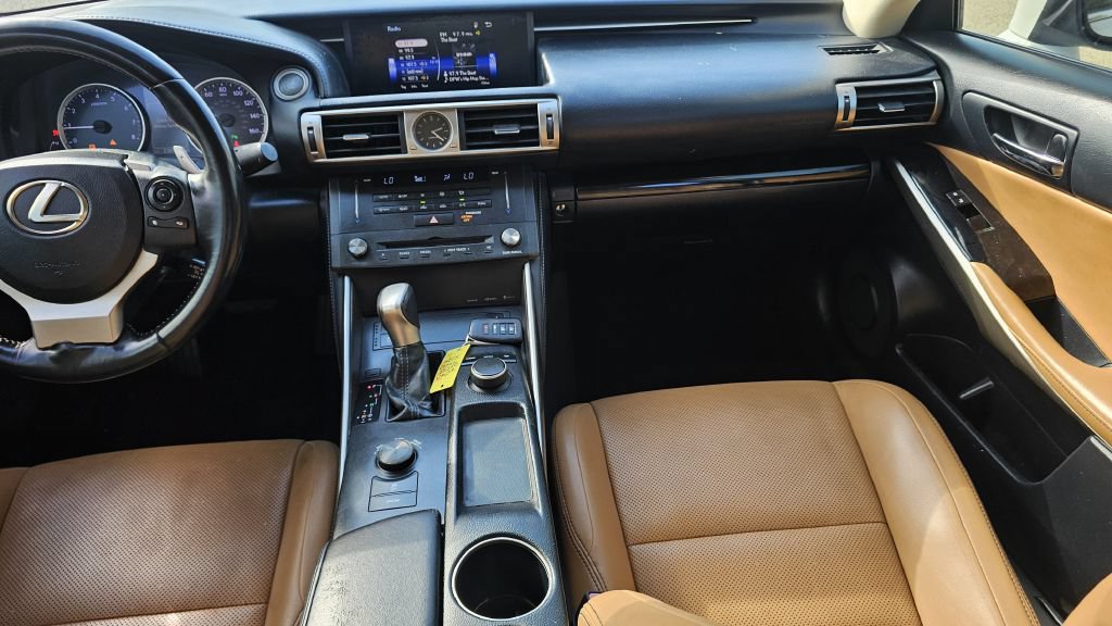 Used 2015 Lexus IS 250 w/ Premium Package RWD image 12