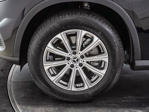 Used 2025 Mercedes-Benz GLC 300 image 10