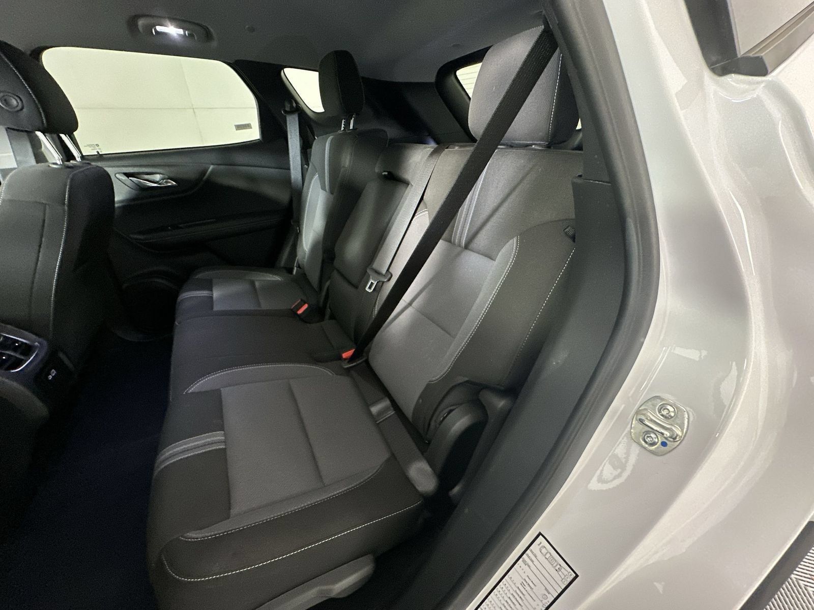 Used 2025 Chevrolet Blazer LT AWD/4WD image 23
