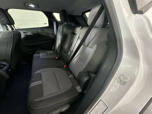 Used 2025 Chevrolet Blazer LT AWD/4WD image 23