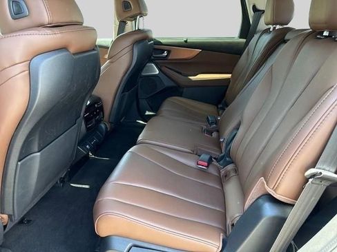 Used 2025 Acura MDX SH-AWD w/ Technology Package image 16