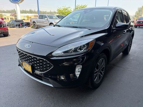 Certified 2022 Ford Escape SEL AWD/4WD image 3