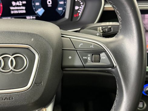 Used 2023 Audi Q3 2.0T Premium w/ Black Optic Sport Package image 28