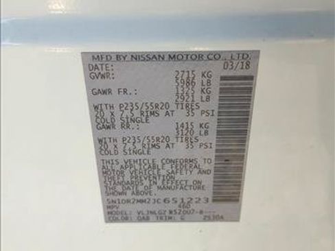 Used 2018 Nissan Pathfinder SL w/ Midnight Edition Package AWD/4WD image 2