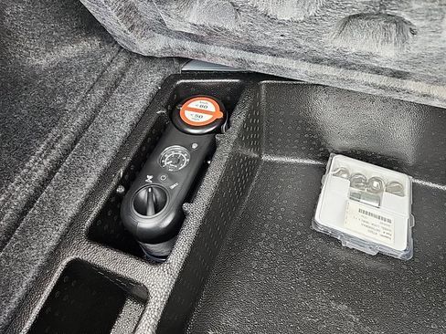 Used 2022 Dodge Charger SRT Hellcat w/ Harman/Kardon Audio Group image 24