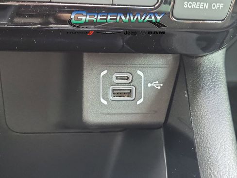 New 2026 Jeep Compass Latitude image 20