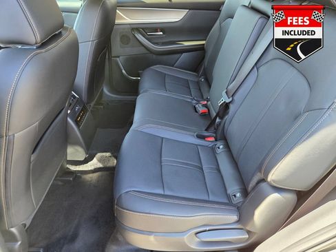 Used 2025 MAZDA CX-70 Plug-In Hybrid w/ Premium Pkg AWD/4WD image 16