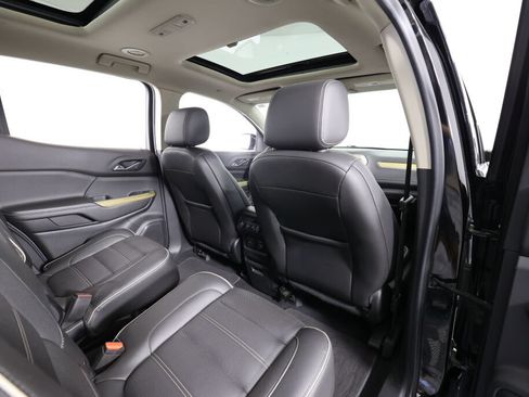 Used 2019 GMC Acadia Denali w/ Technology Package AWD/4WD image 20