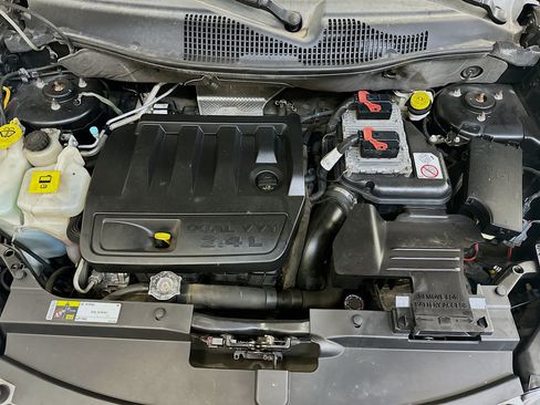 Used 2014 Jeep Compass Latitude AWD/4WD image 30