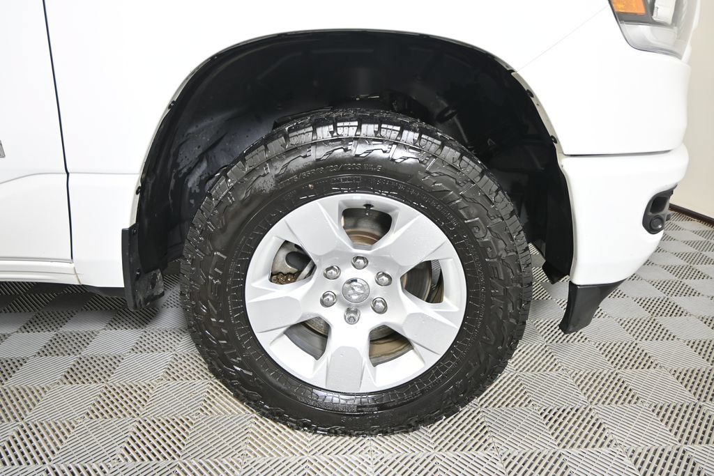 Used 2019 RAM 1500 Big Horn AWD/4WD image 12