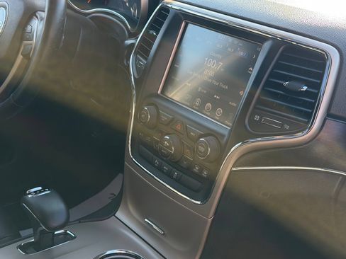 Used 2014 Jeep Grand Cherokee Limited AWD/4WD image 14