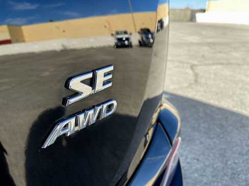 Used 2017 Toyota RAV4 SE w/ Advanced Technology Package image 14