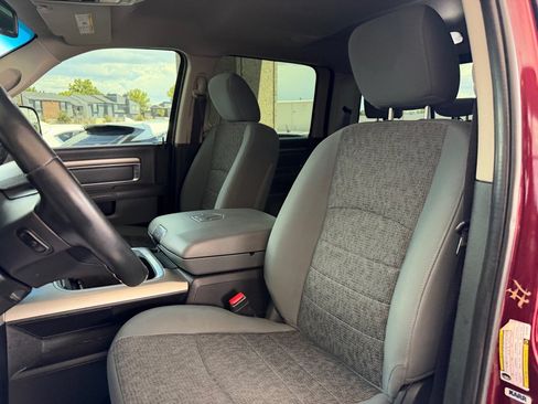 Used 2017 RAM 2500 SLT w/ Luxury Group AWD/4WD image 6