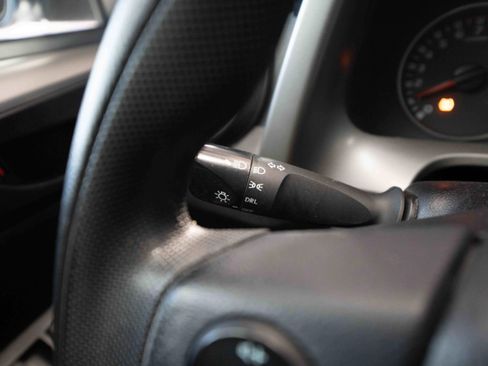 Used 2016 Toyota RAV4 LE image 13