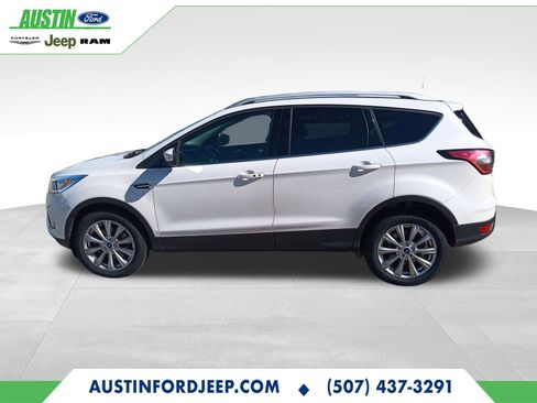 Certified 2017 Ford Escape Titanium w/ Canadian Touring Package image 2