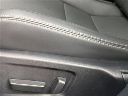 Used 2022 Lexus IS 300 image 4