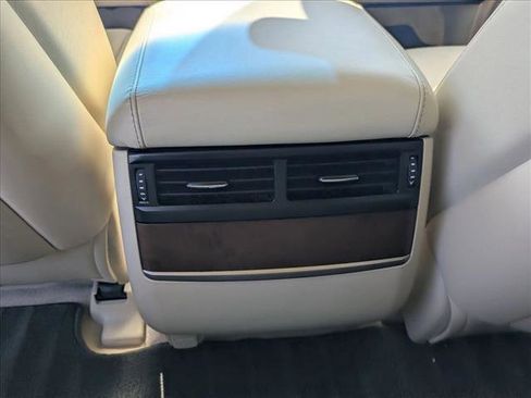 Used 2020 Lexus LX 570 4WD w/ Luxury Package image 16