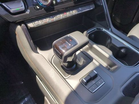 New 2026 GMC Sierra 1500 AT4 w/ AT4 Premium Package AWD/4WD image 16