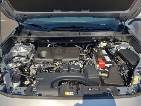 Certified 2024 Toyota RAV4 LE AWD/4WD image 31