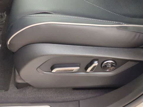 Used 2025 Acura RDX SH-AWD w/ Advance Package image 18