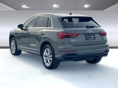 Certified 2025 Audi Q3 2.0T Premium w/ Convenience Package image 3
