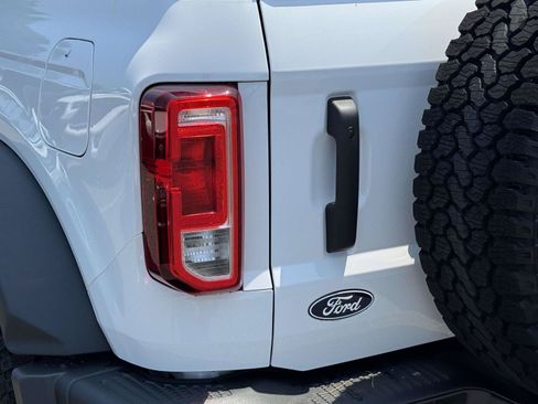 New 2026 Ford Bronco Big Bend w/ Black Diamond Package AWD/4WD image 9
