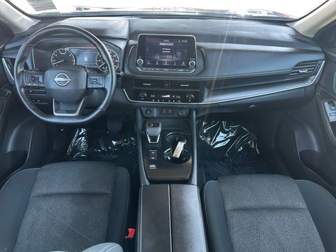 Used 2025 Nissan Rogue SV FWD image 11