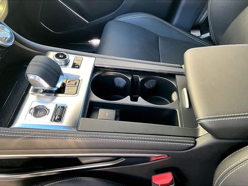 New 2026 Jaguar F-PACE R-Dynamic S image 8