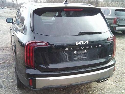 Used 2025 Kia Telluride S image 8