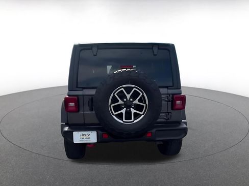 Used 2025 Jeep Wrangler Rubicon image 11