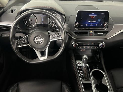 Used 2023 Nissan Altima 2.5 SR image 14