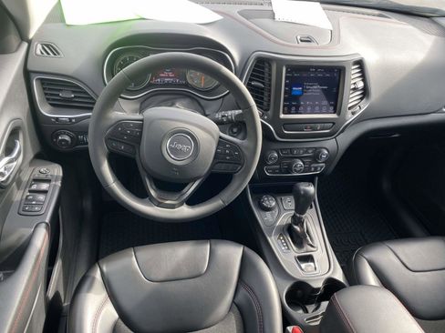 Certified 2022 Jeep Cherokee Trailhawk w/ Trailer Tow Group image 20