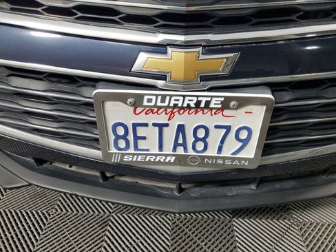 Used 2017 Chevrolet Malibu LT image 10