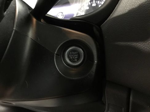 Used 2023 Jeep Renegade Latitude AWD/4WD image 24