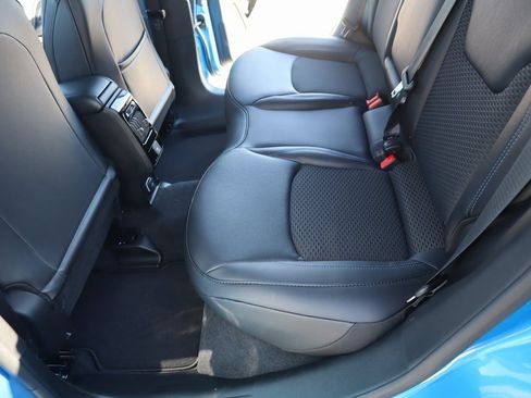 New 2026 Jeep Compass Latitude image 12