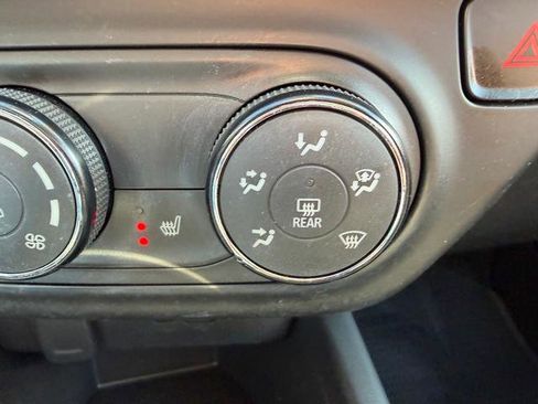 Used 2024 Chevrolet Trax LS w/ LS Convenience Package image 17