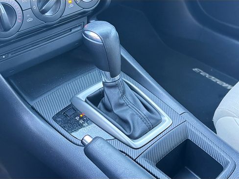 Used 2014 MAZDA MAZDA3 i Sport image 25