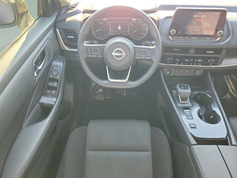 Used 2024 Nissan Rogue SV image 13