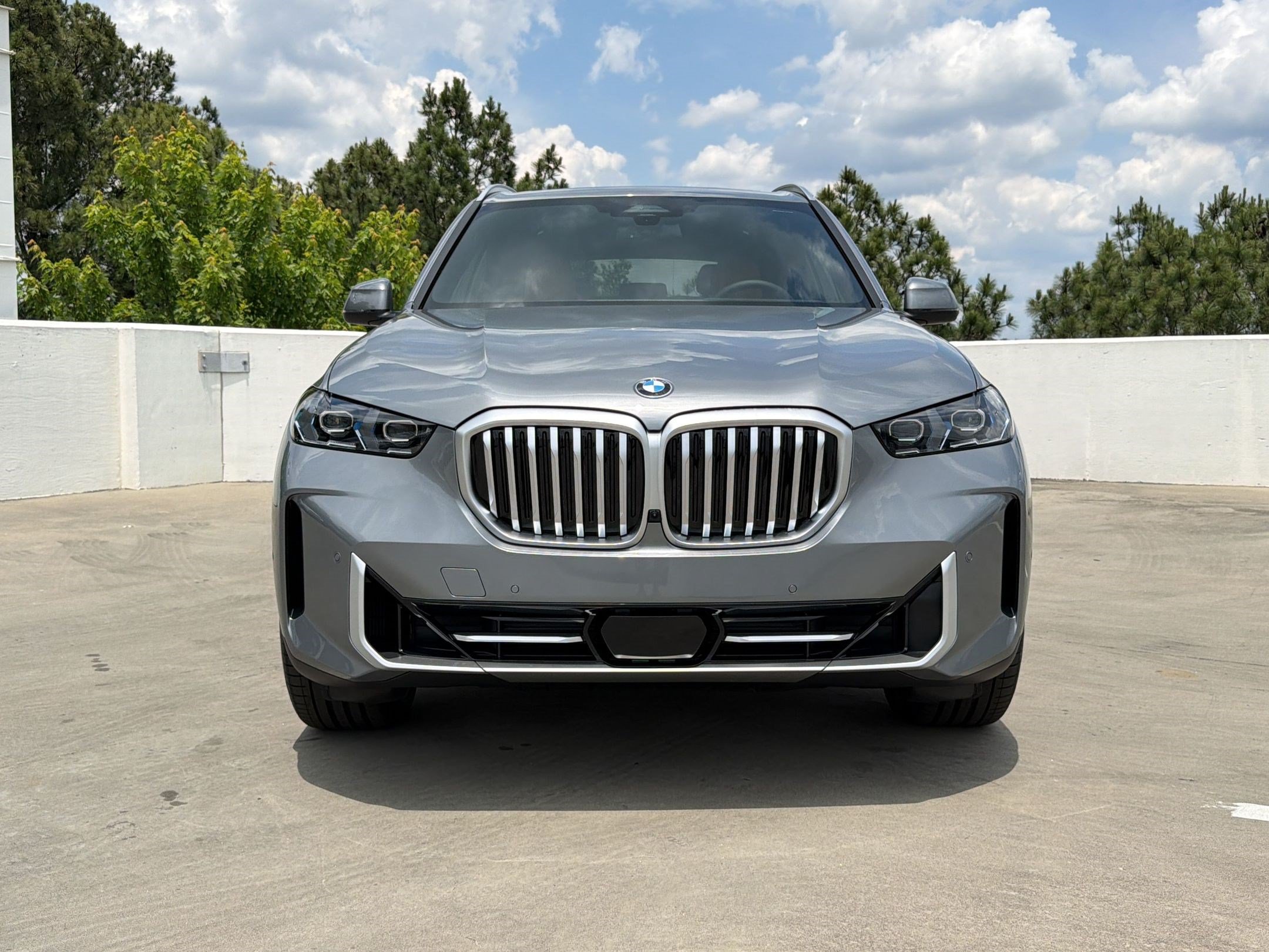 Used 2026 BMW X5 xDrive40i w/ Premium Package AWD/4WD image 6
