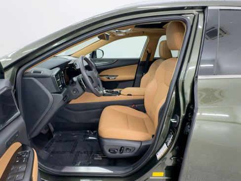 Certified 2025 Lexus NX 250 FWD w/ Cold Area Package image 5