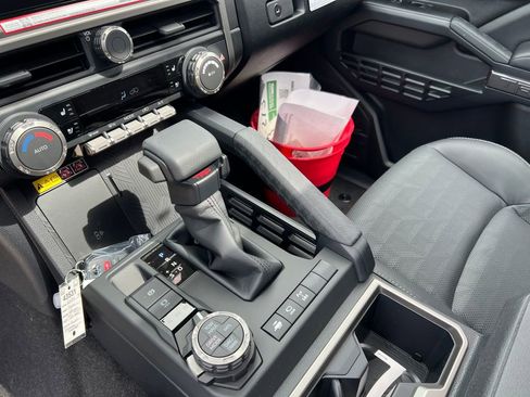 New 2026 Toyota 4Runner TRD Off-Road Premium AWD/4WD image 26