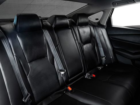 Used 2024 Honda Accord Touring image 33