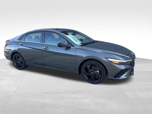 New 2026 Hyundai Elantra SEL Sport image 2