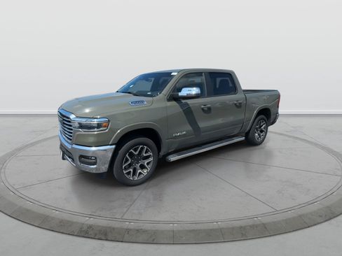 Used 2026 RAM 1500 Laramie AWD/4WD image 4